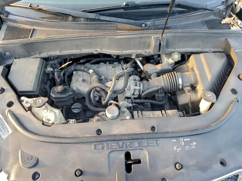 2010 CHEVROLET TRAVERSE LT  