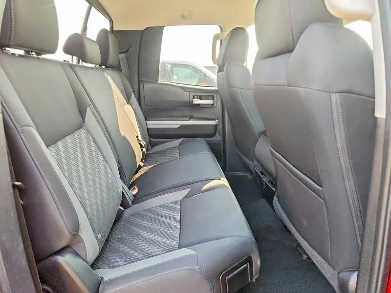 2018 TOYOTA TUNDRA SR5  