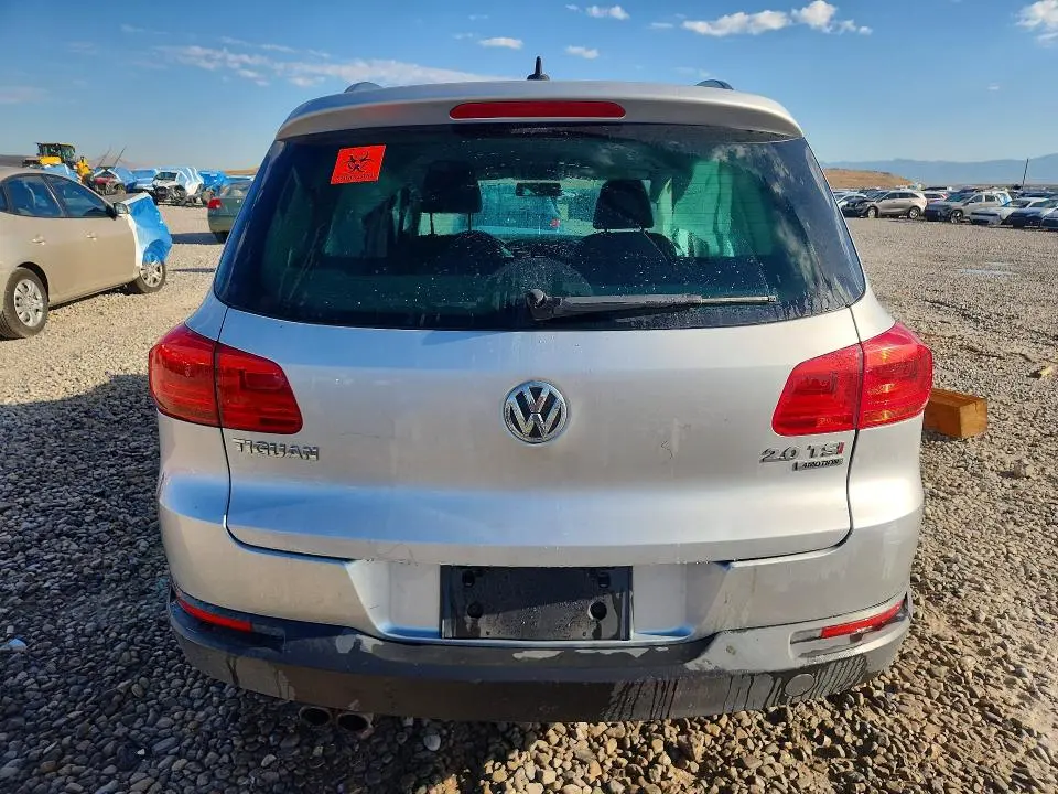 2015 VOLKSWAGEN TIGUAN S  