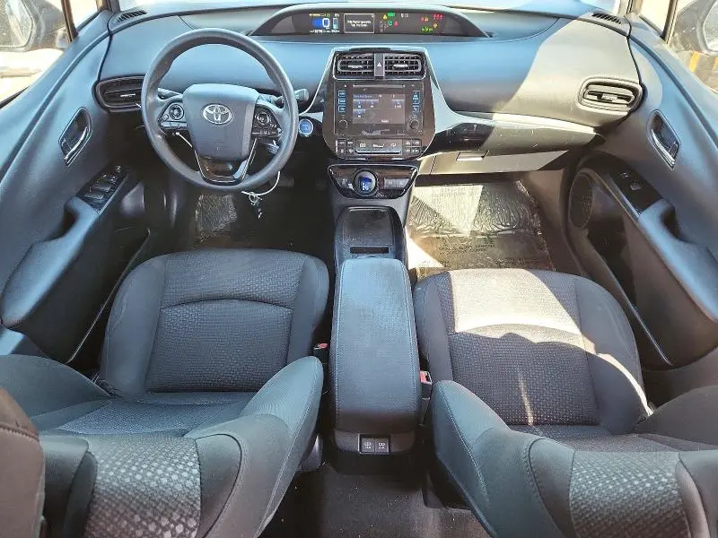 2019 TOYOTA PRIUS LE  