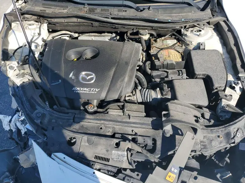 2018 MAZDA 3 TOURING  