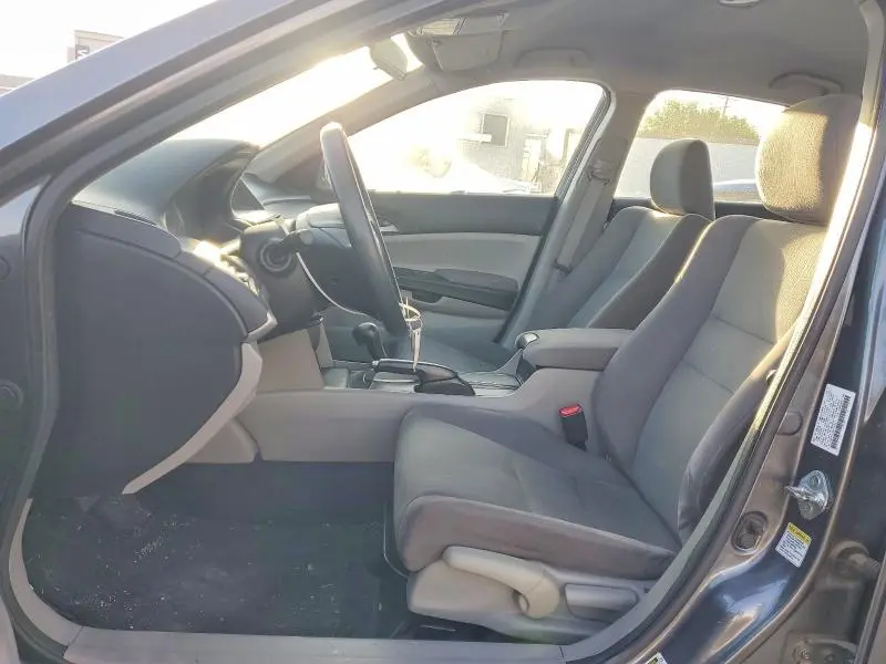2011 HONDA ACCORD LX  
