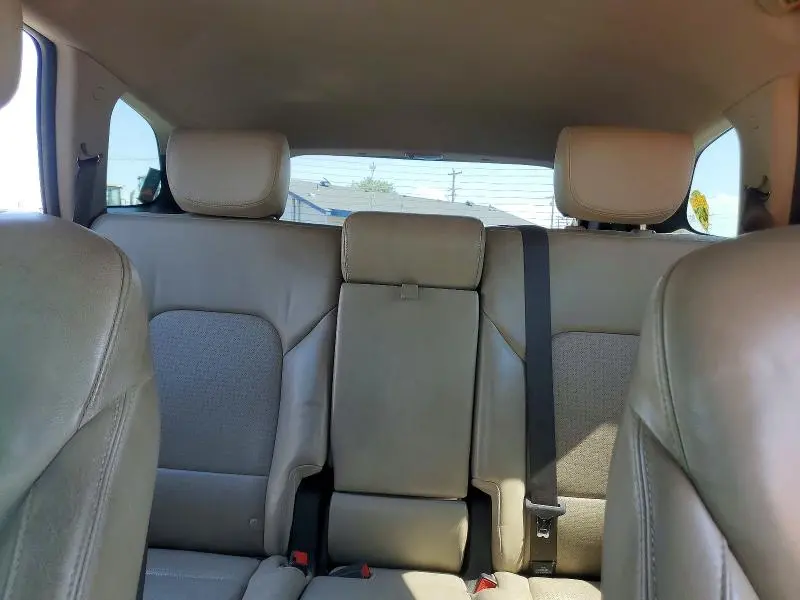 2013 HYUNDAI SANTA FE GLS  