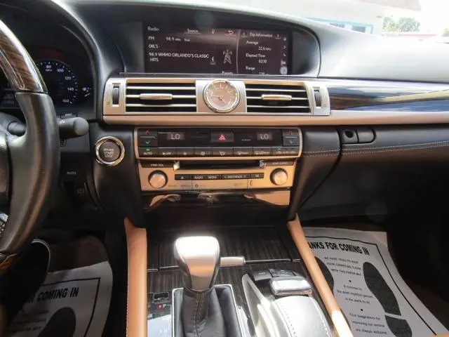 2017 LEXUS LS 460  