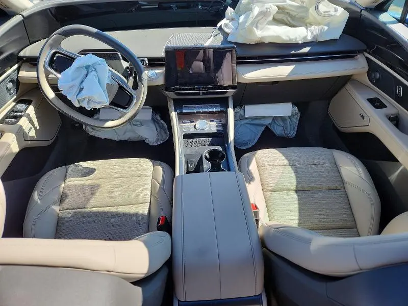 2025 LINCOLN NAUTILUS   