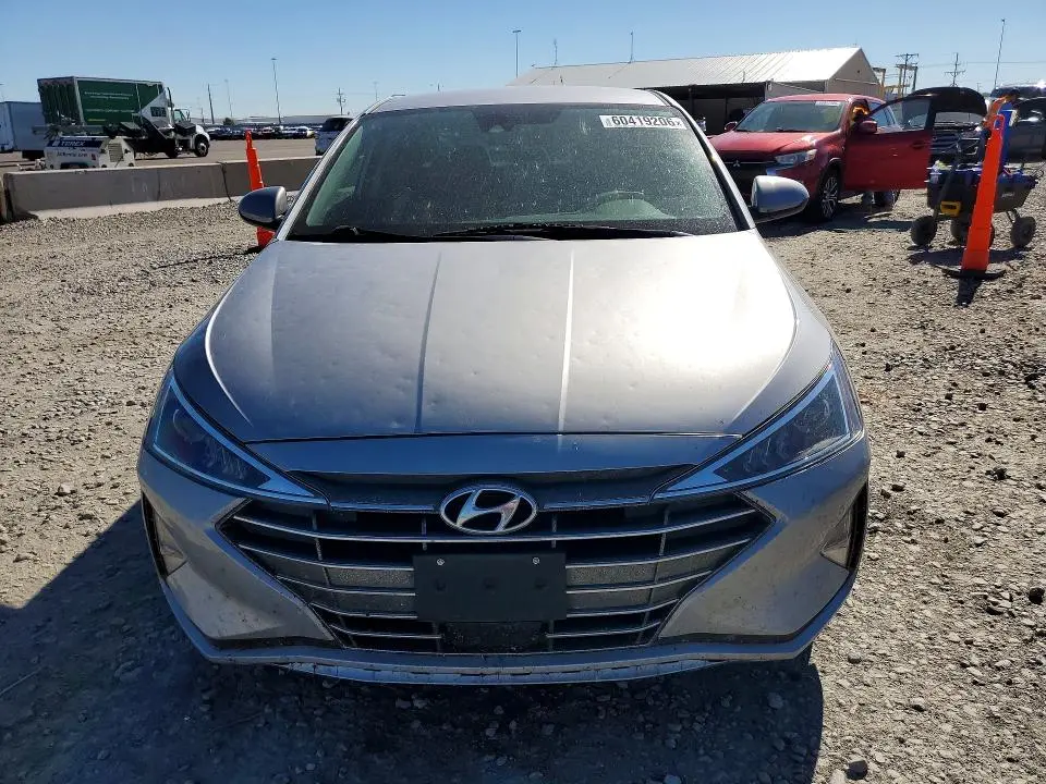 2020 HYUNDAI ELANTRA SEL  