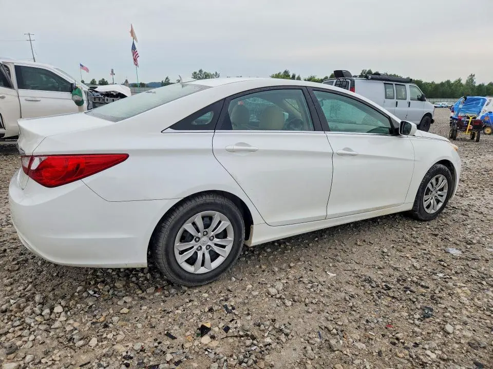 2011 HYUNDAI SONATA GLS  