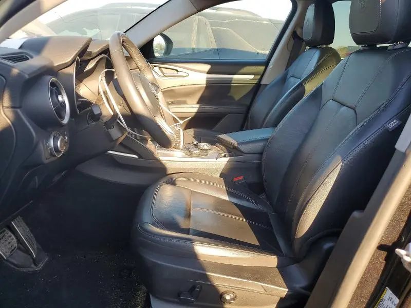 2018 ALFA ROMEO STELVIO SPORT  