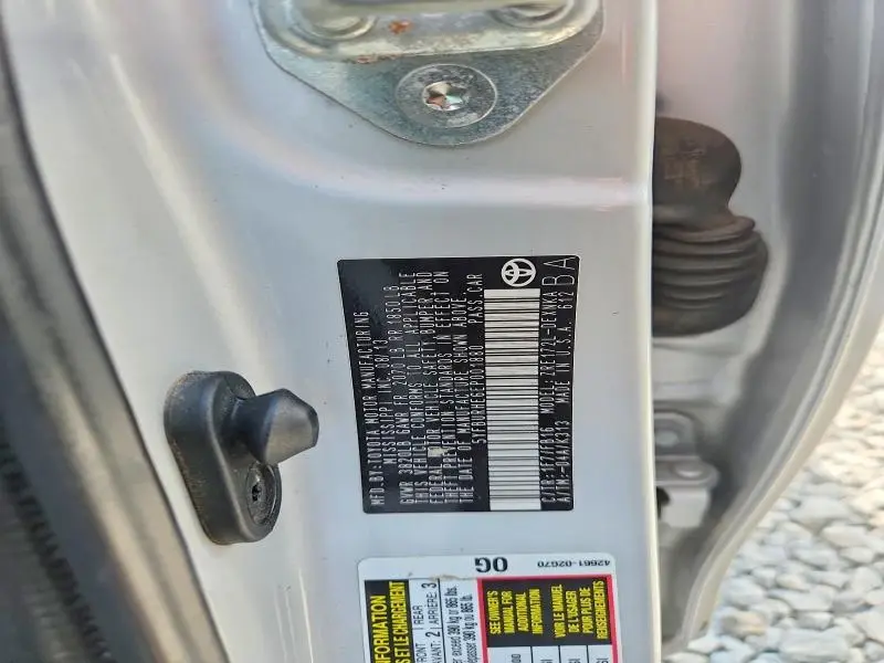 2014 TOYOTA COROLLA LE PLUS  