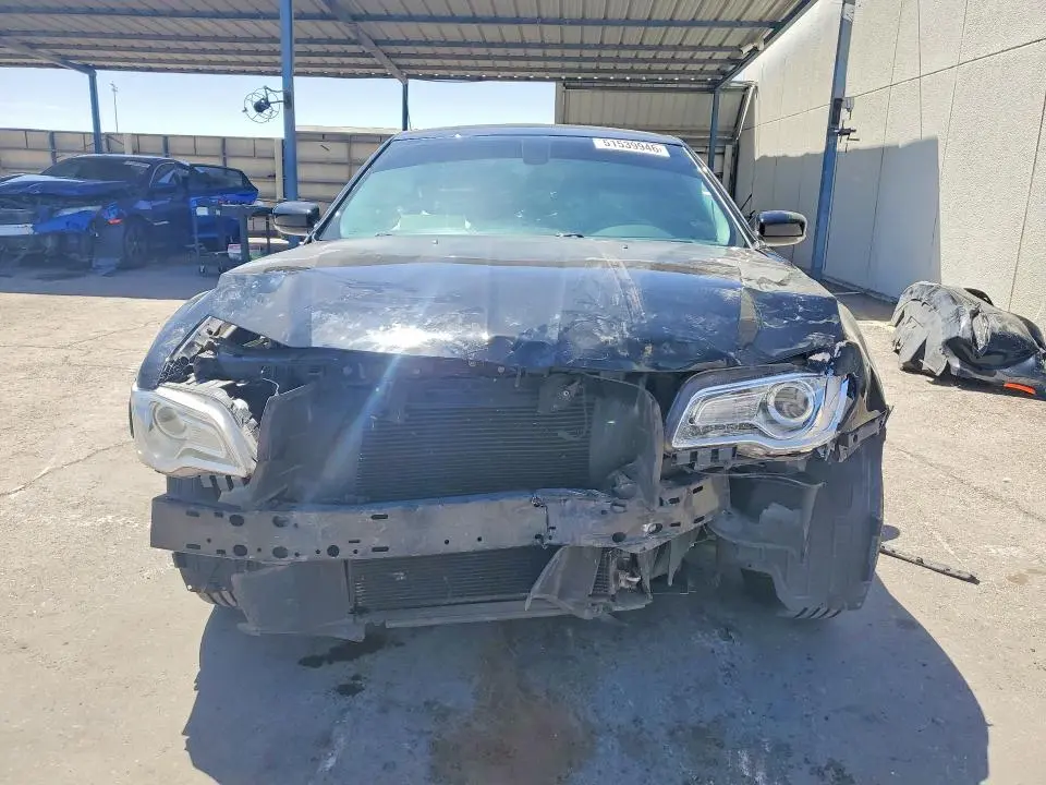2016 CHRYSLER 300 LIMITED  