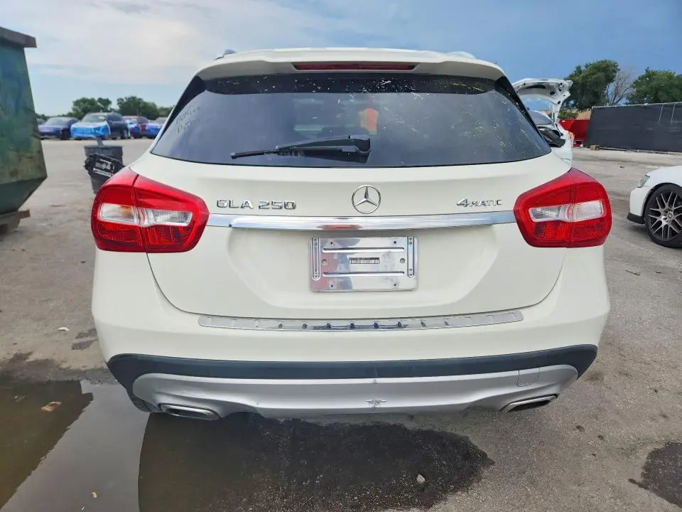 2016 MERCEDES-BENZ GLA 250 4MATIC  