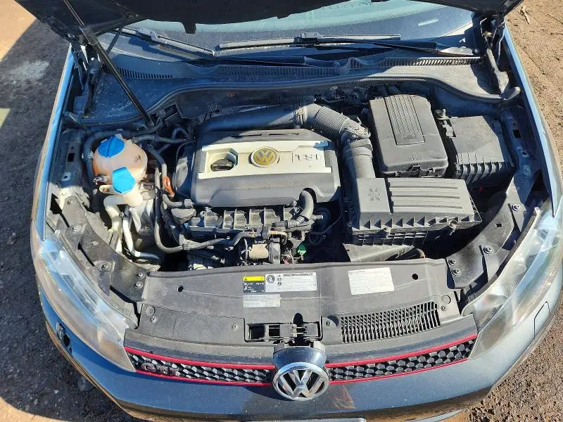 2013 VOLKSWAGEN GTI   