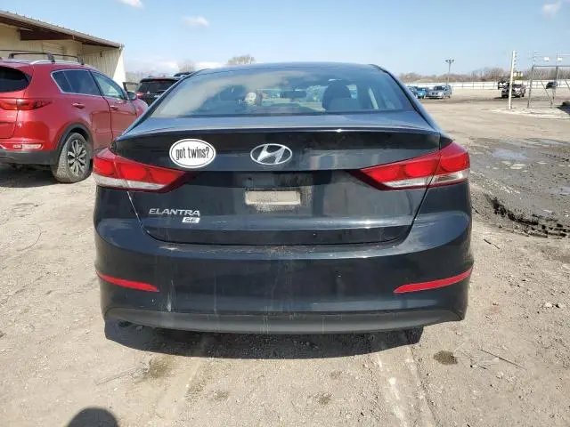 2018 HYUNDAI ELANTRA SE  