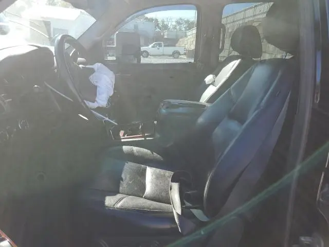 2011 CHEVROLET SUBURBAN K1500 LTZ  