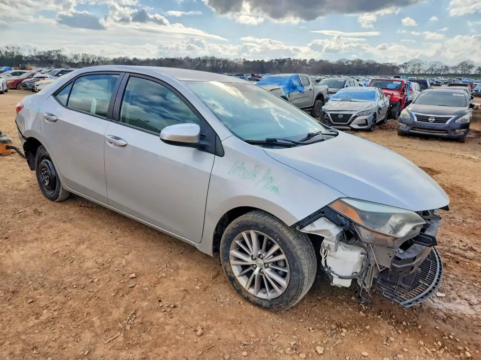 2014 TOYOTA COROLLA LE PLUS  