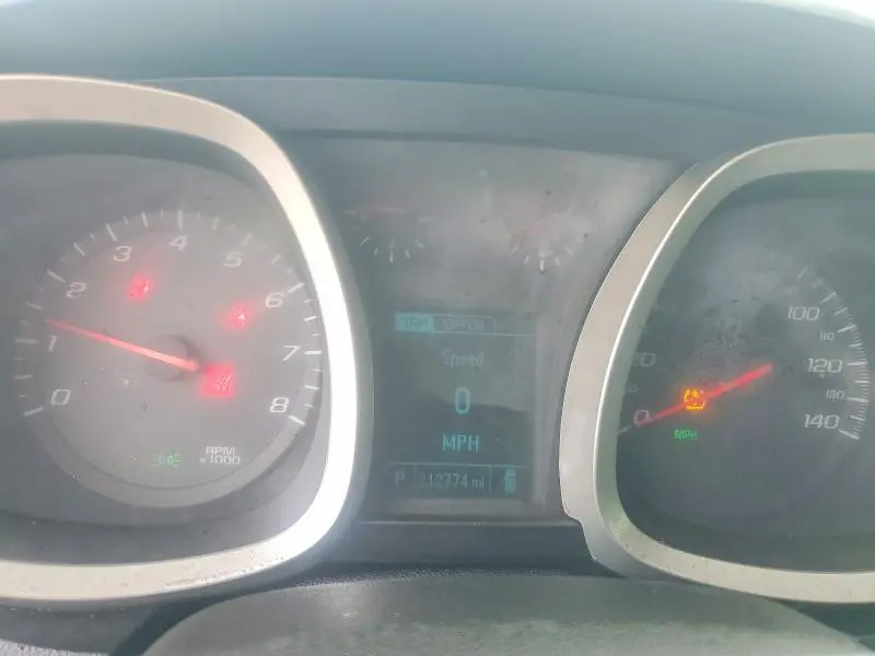 2015 CHEVROLET EQUINOX LT  