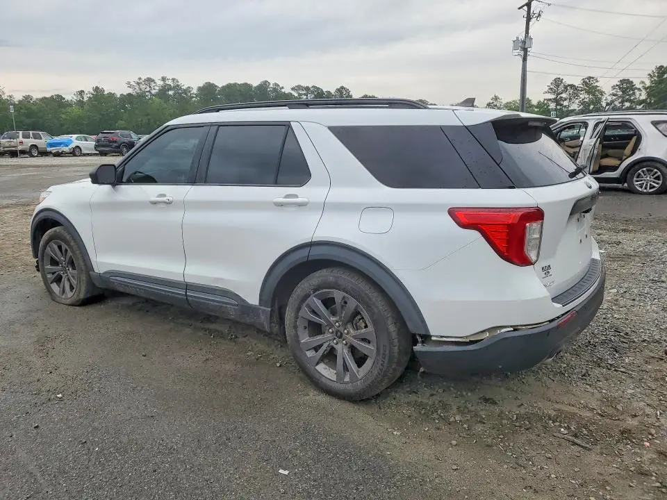 2021 FORD EXPLORER XLT  