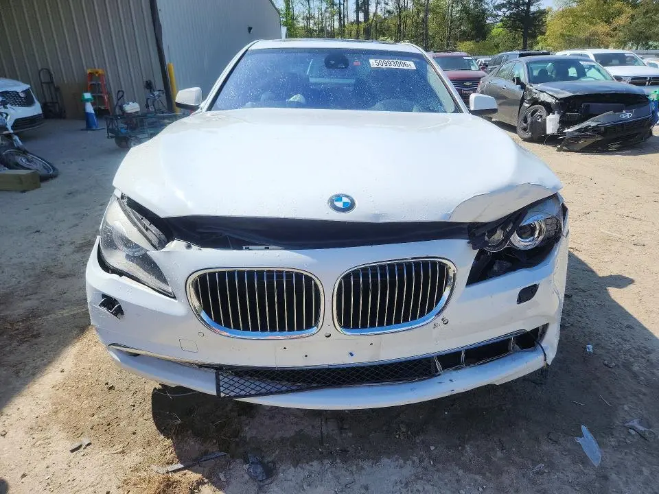 2012 BMW 750 XI  