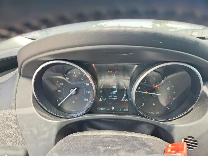 2018 JAGUAR XE PREMIUM  