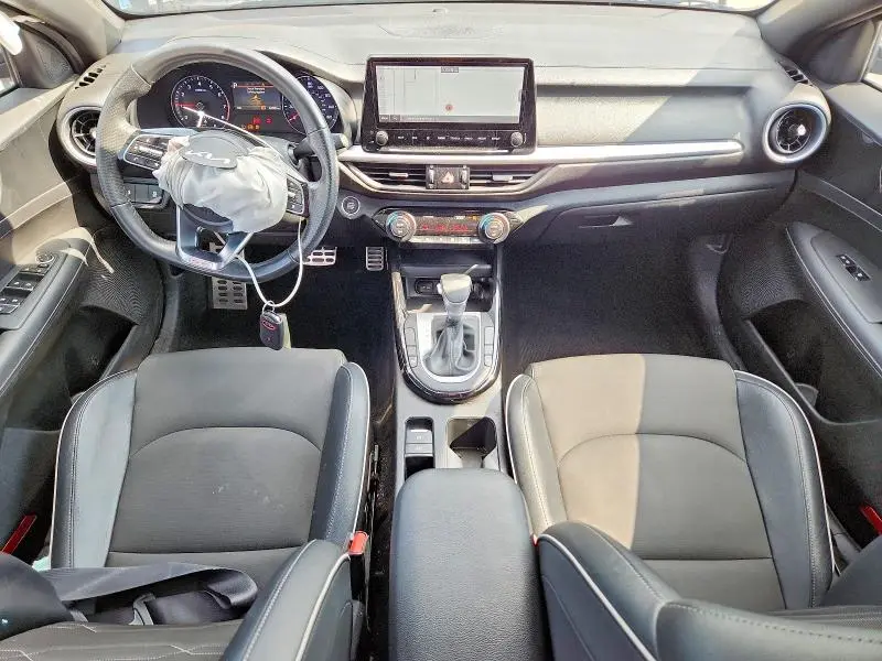2023 KIA FORTE GT LINE  