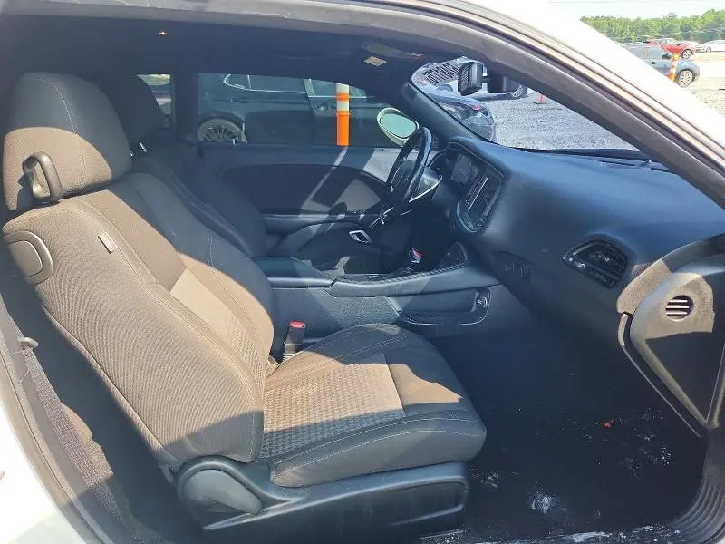 2021 DODGE CHALLENGER SXT  