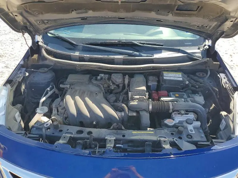 2019 NISSAN VERSA SV  