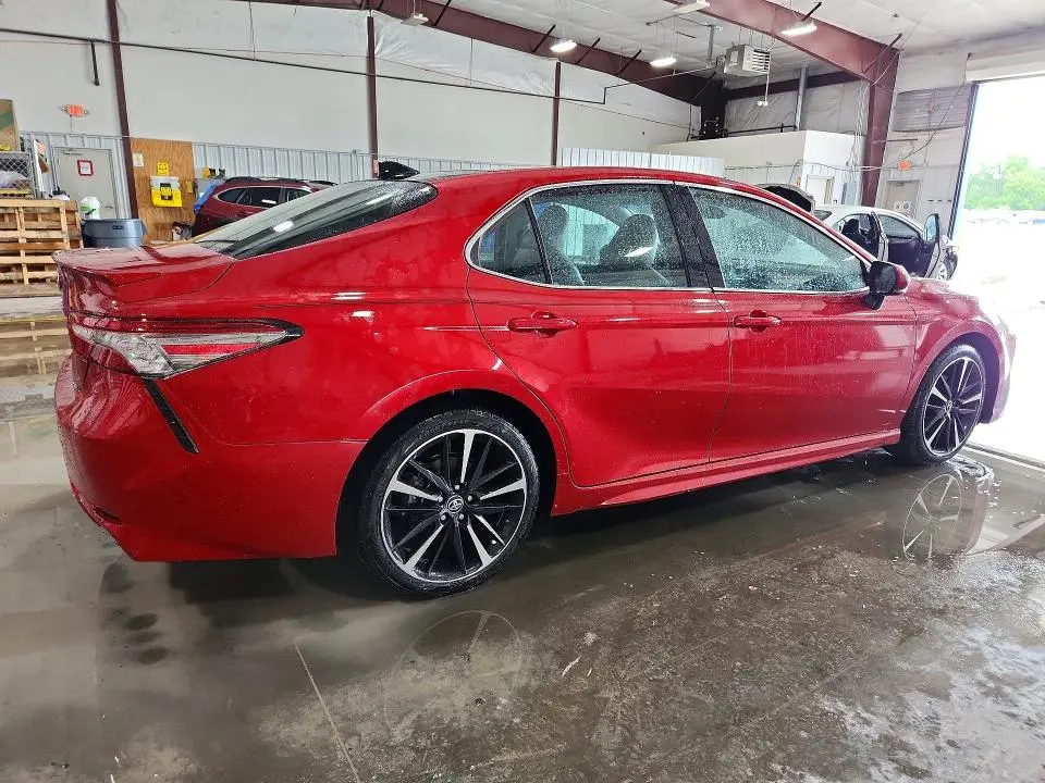 2019 TOYOTA CAMRY XSE  