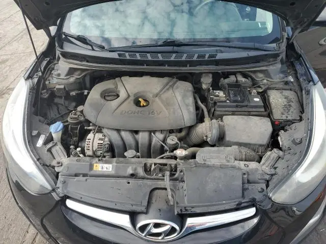 2014 HYUNDAI ELANTRA SE  