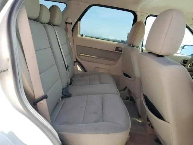 2010 FORD ESCAPE XLT  