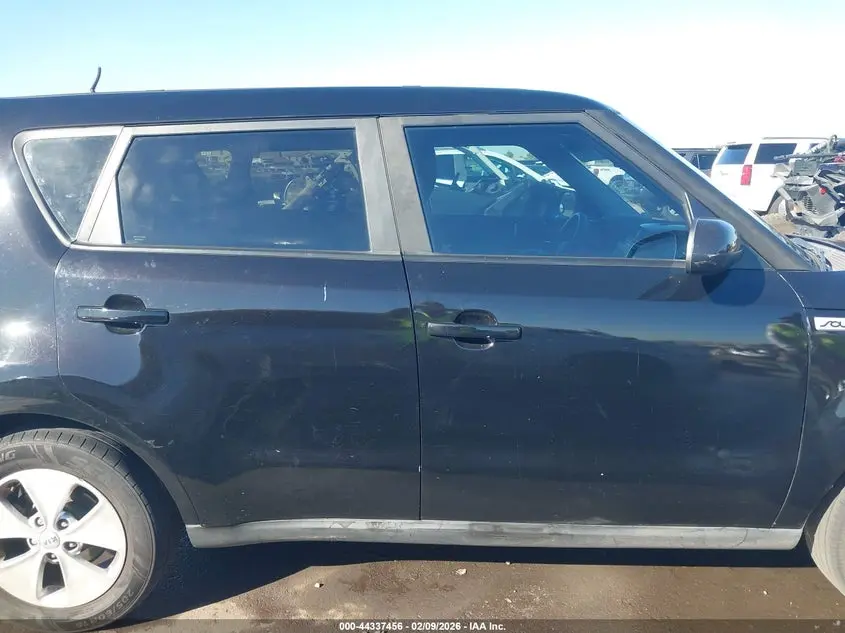 2016 KIA SOUL  