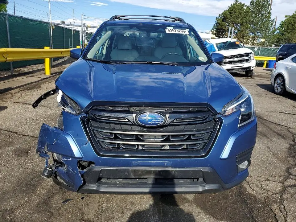 2022 SUBARU FORESTER PREMIUM  