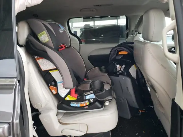 2021 CHRYSLER VOYAGER LXI  