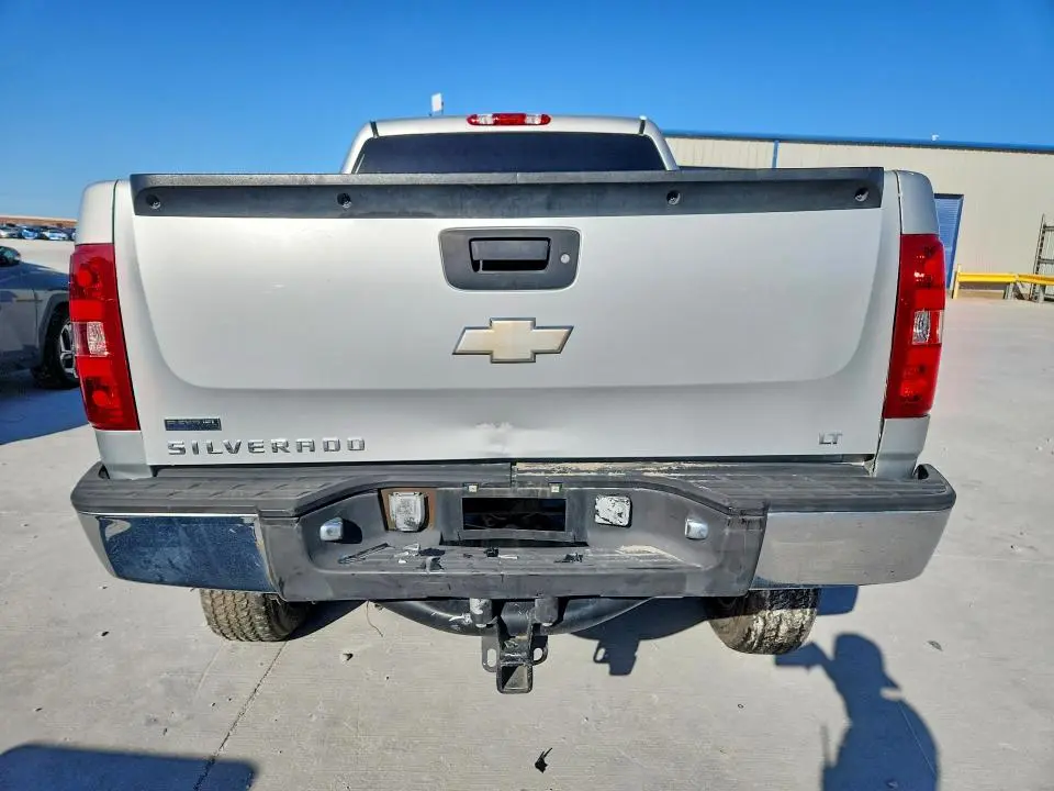 2011 CHEVROLET SILVERADO C1500 LT  