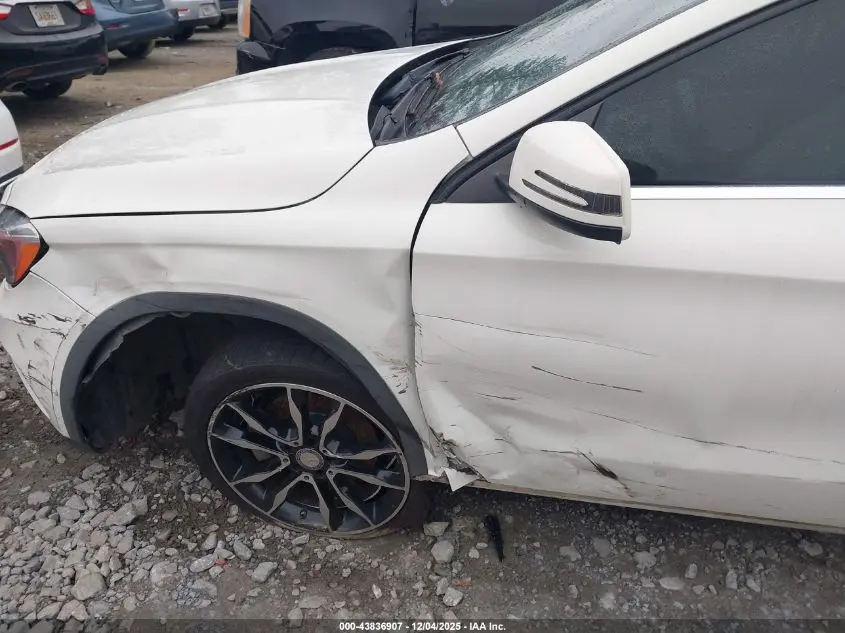 2017 MERCEDES-BENZ GLA 250  