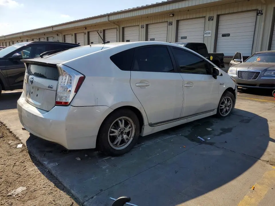 2011 TOYOTA PRIUS TWO  