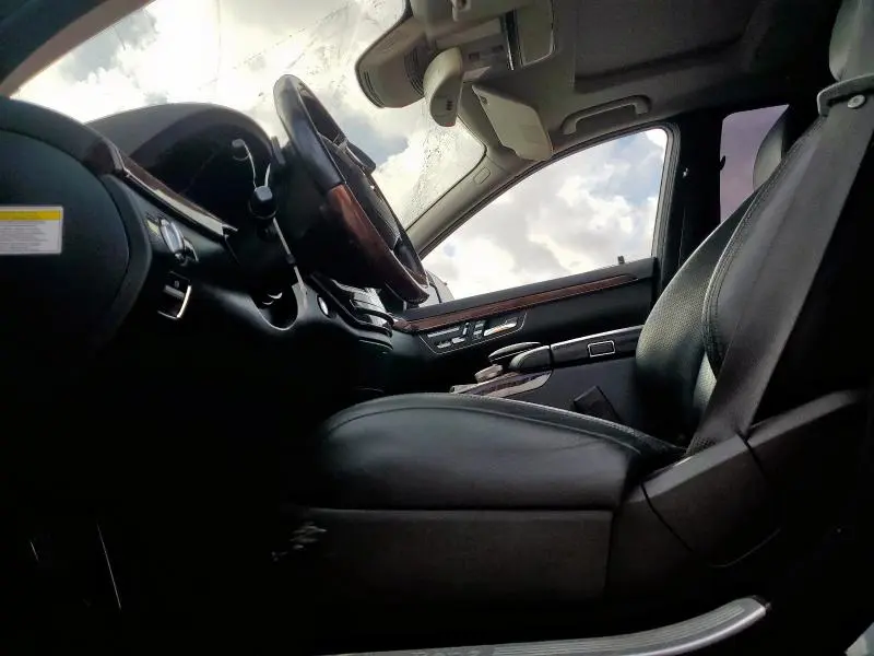 2011 MERCEDES-BENZ S 550  