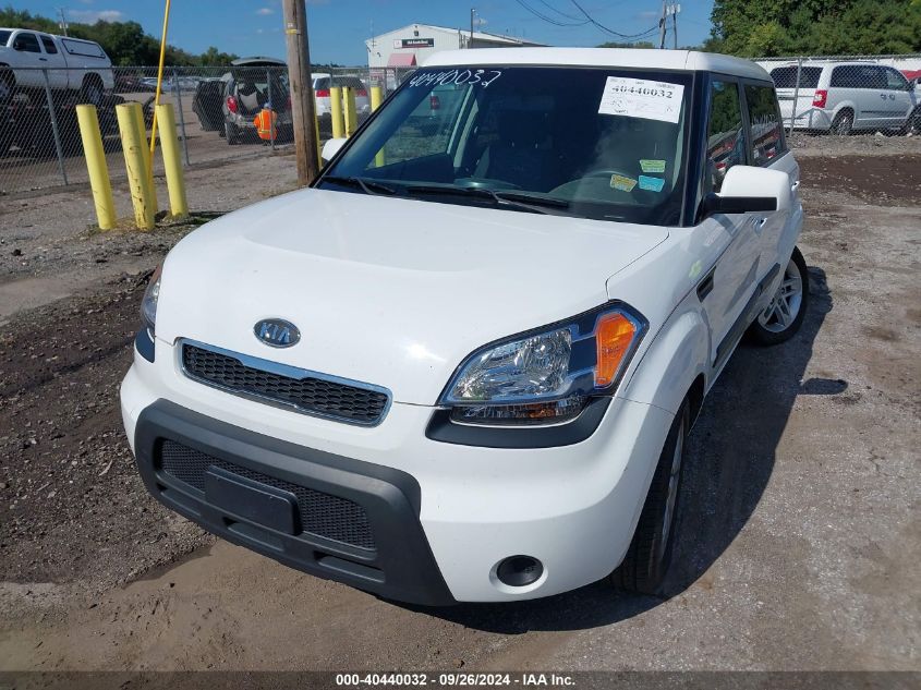 2011 KIA SOUL +