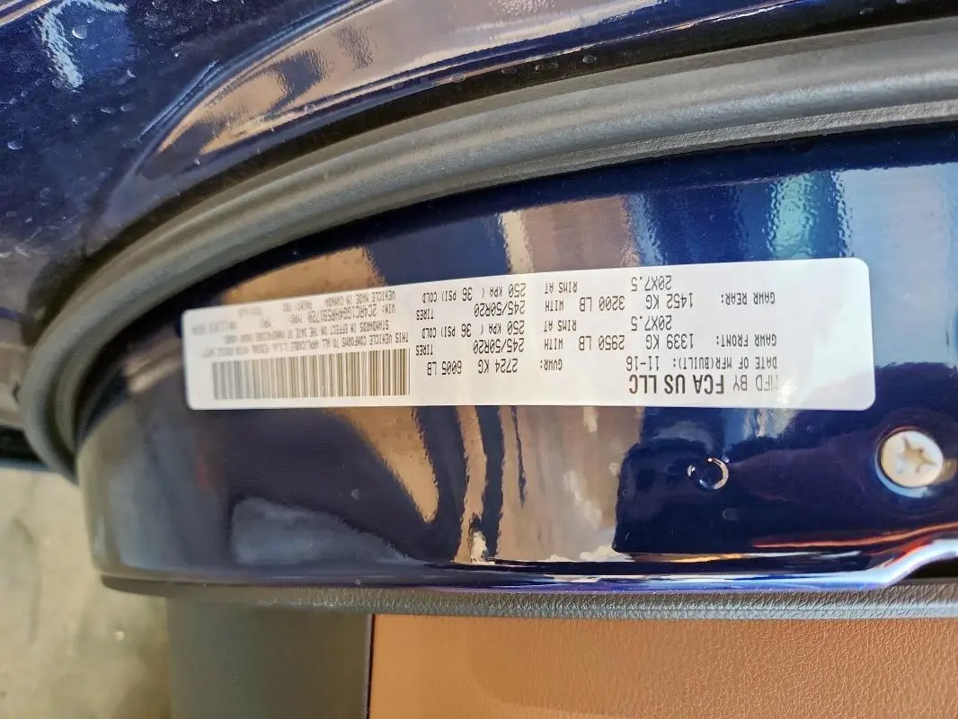 2017 CHRYSLER PACIFICA LIMITED  