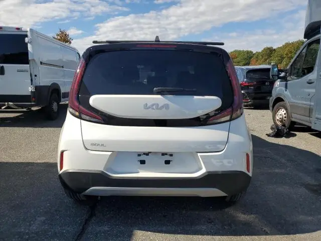 2024 KIA SOUL LX  