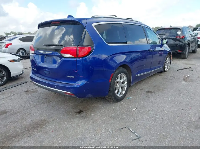 2019 CHRYSLER PACIFICA LIMITED