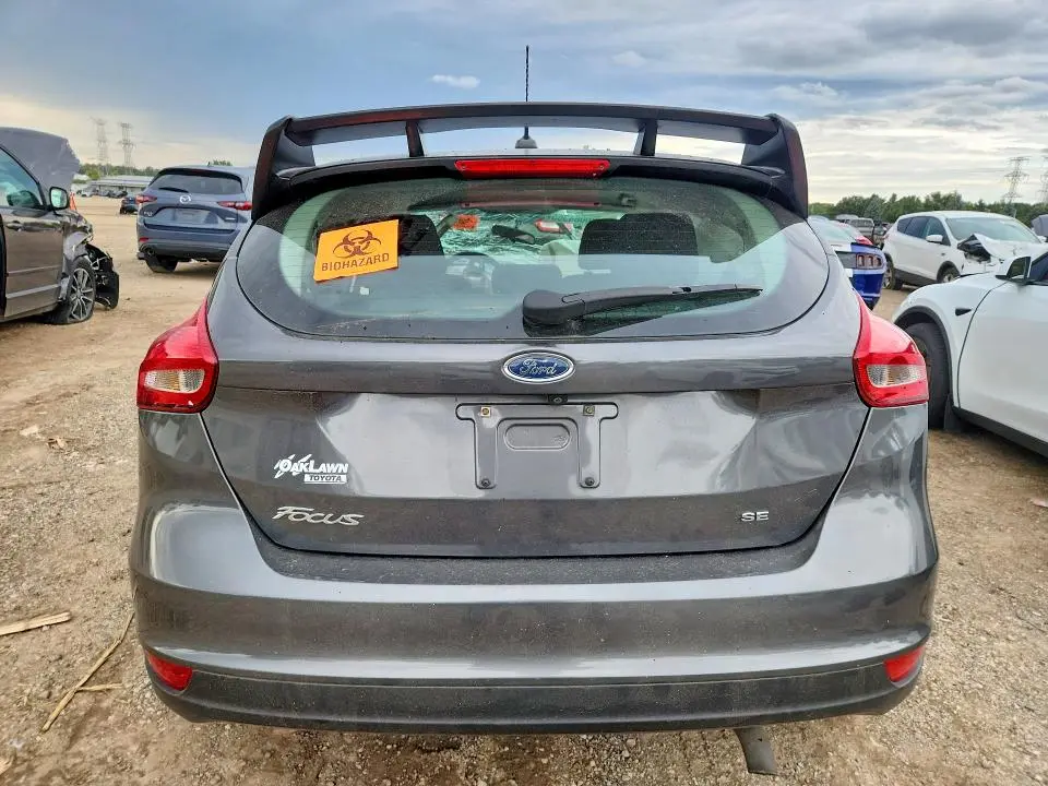 2017 FORD FOCUS SE  