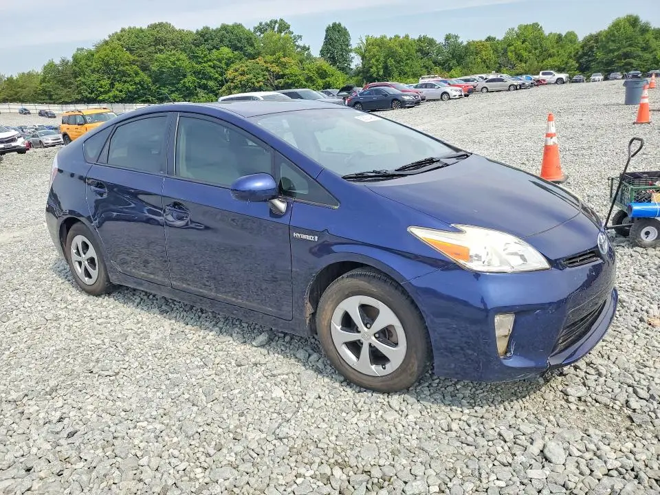 2014 TOYOTA PRIUS TWO  