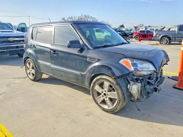 2011 KIA SOUL +  