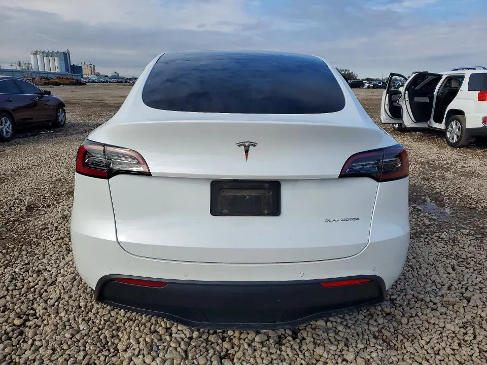 2022 TESLA MODEL Y   