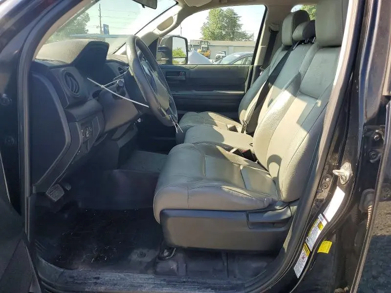 2017 TOYOTA TUNDRA SR  