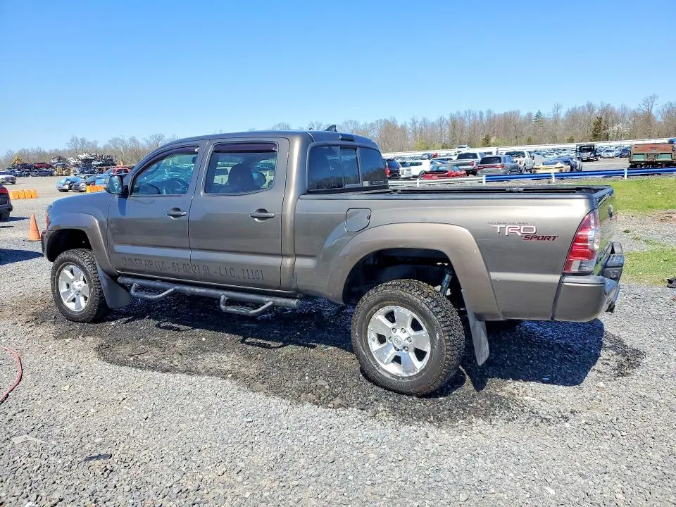 2012 TOYOTA TACOMA V6  