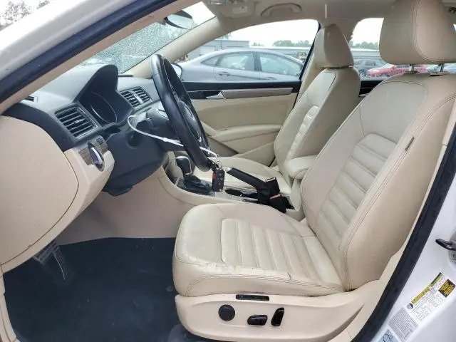 2017 VOLKSWAGEN PASSAT SEL PREMIUM  