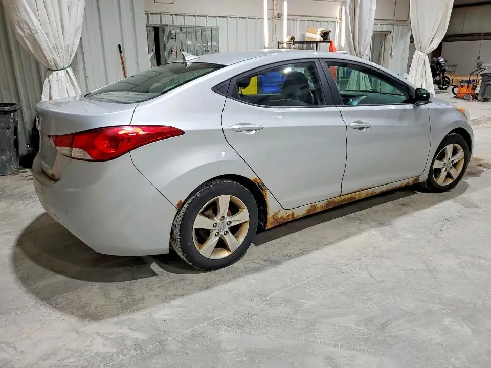 2011 HYUNDAI ELANTRA GLS  