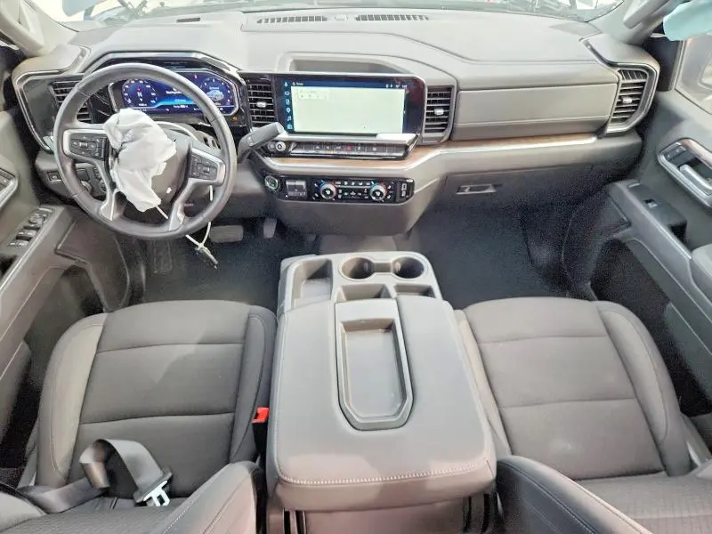 2025 CHEVROLET SILVERADO C1500 LT  