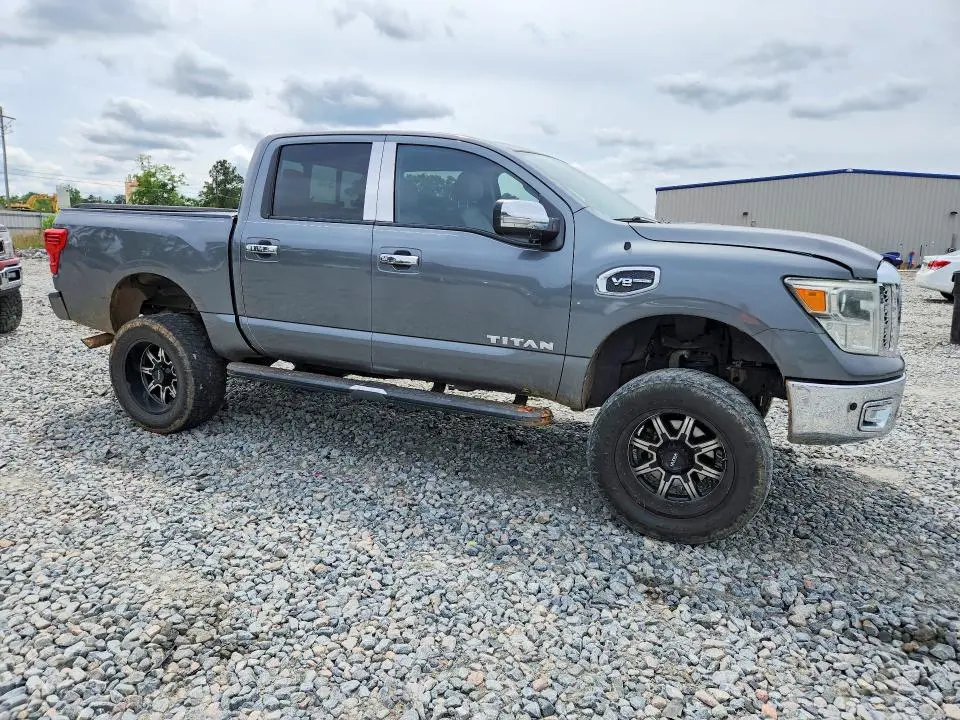 2017 NISSAN TITAN SL  
